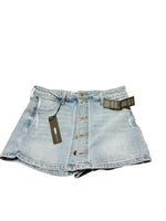 Fashion Nova Shorts Size 11/12 M0092
