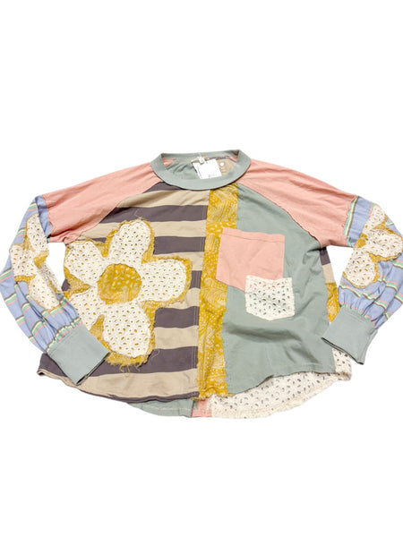 Long Sleeve Top Size Small M0401