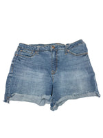 Seven Shorts Size 11/12 M0017