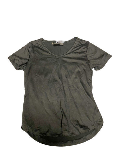 T-Shirt Size Medium *