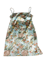 Urban Outfitters ( U ) Dress Size Medium M0001