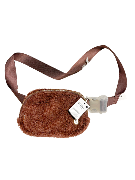 Lululemon Purse  M1091