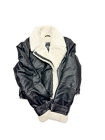 Hollister Heavy Outerwear Size Small M0217
