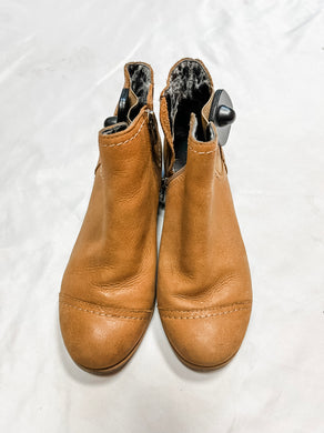 Timberland Shoes Boots Womens 6 * - Plato's Closet Morgantown, WV