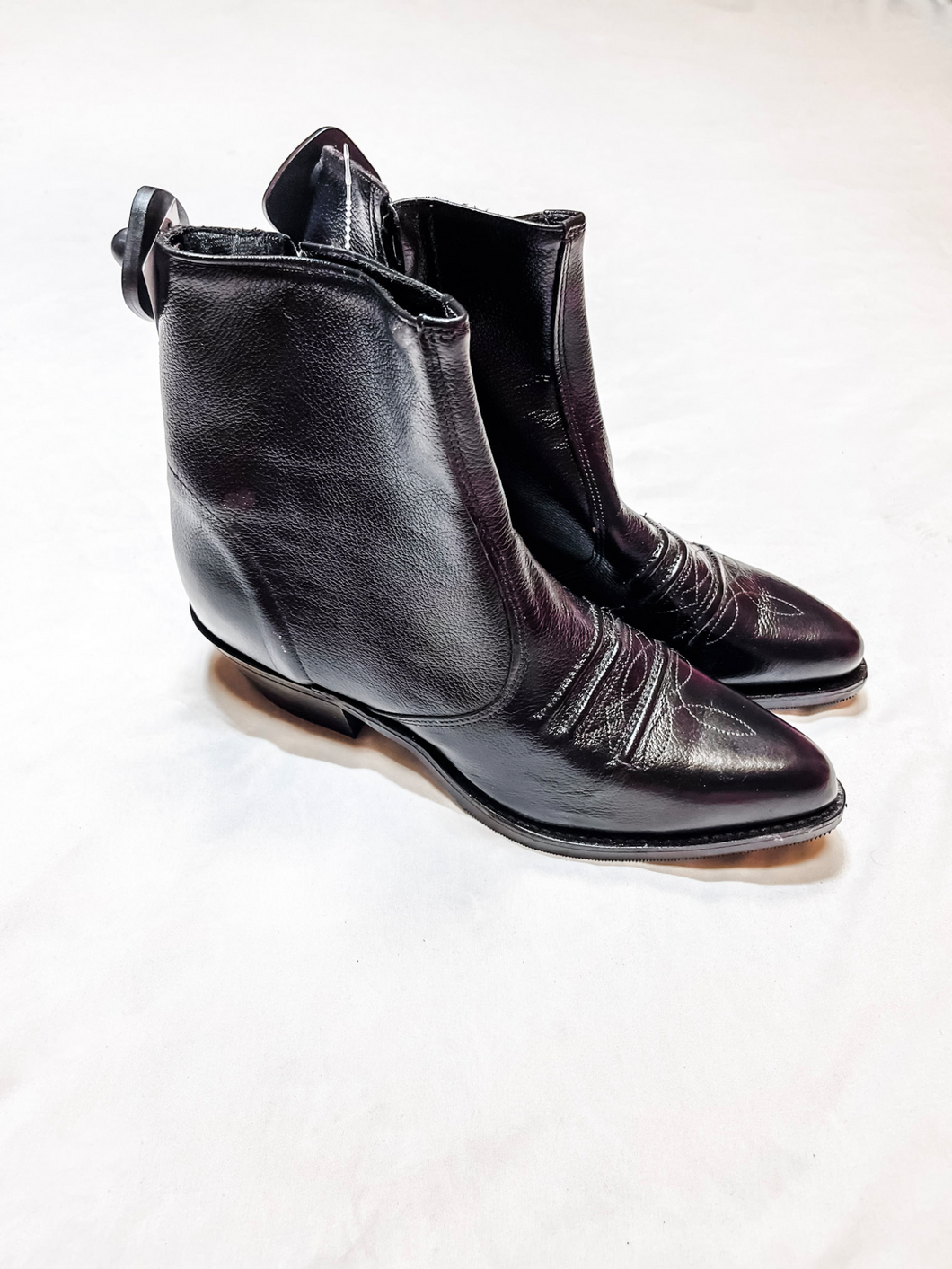 Boots Womens 8 * - Plato's Closet Morgantown, WV